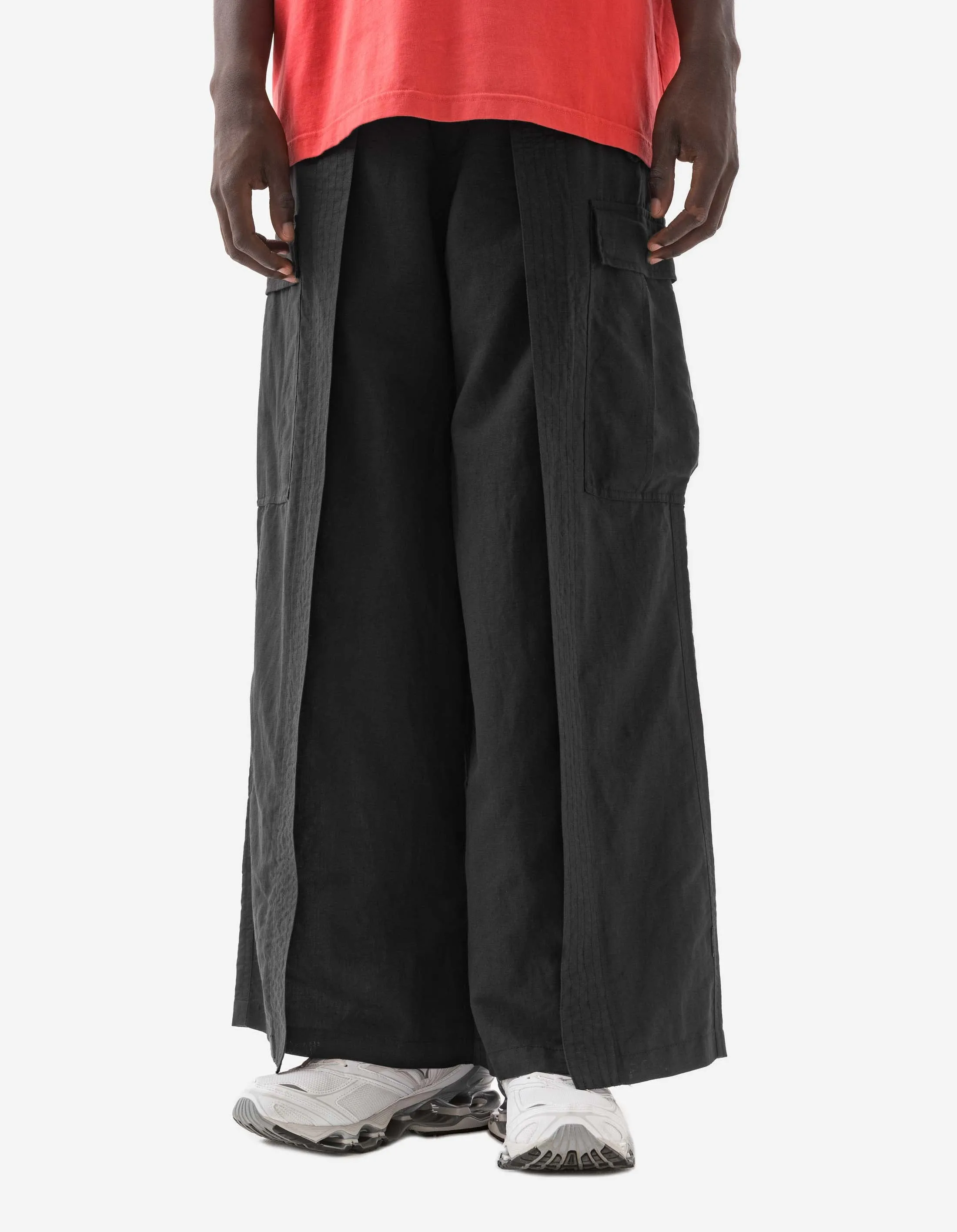 5329 Hakama Cargo Track Pants Black