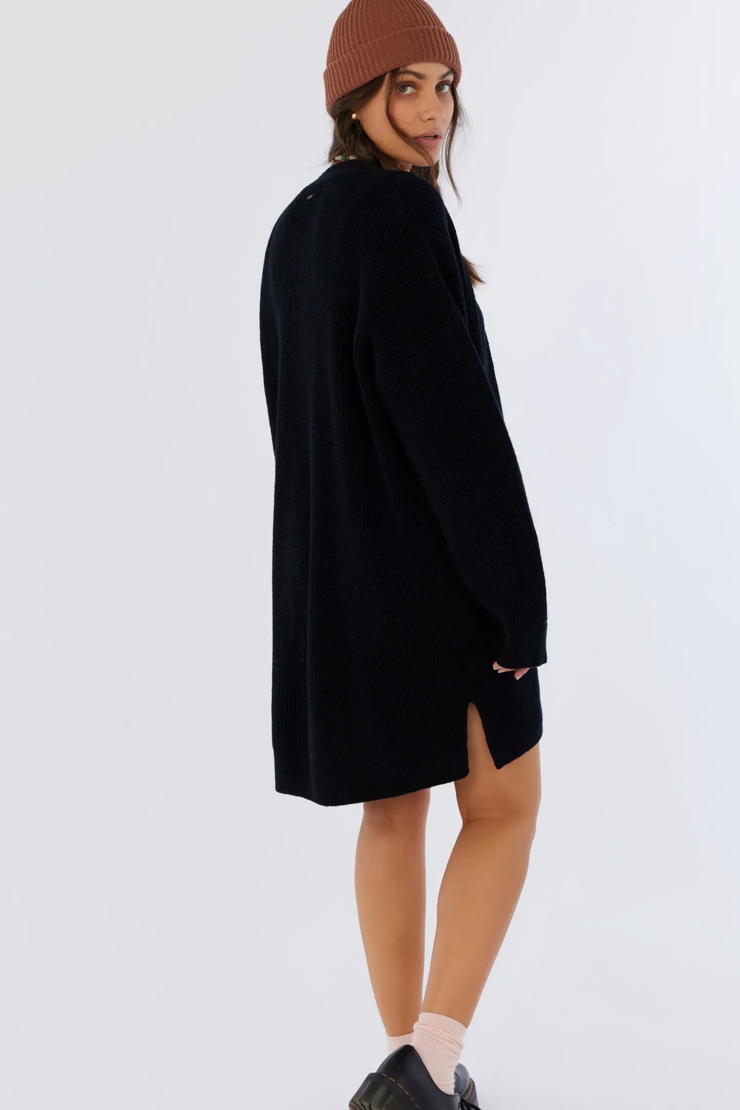 KERRY LONG CARDIGAN SWEATER