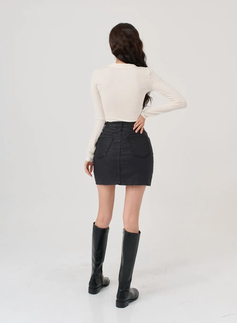V-Neck Long Sleeve T-Shirt IG12